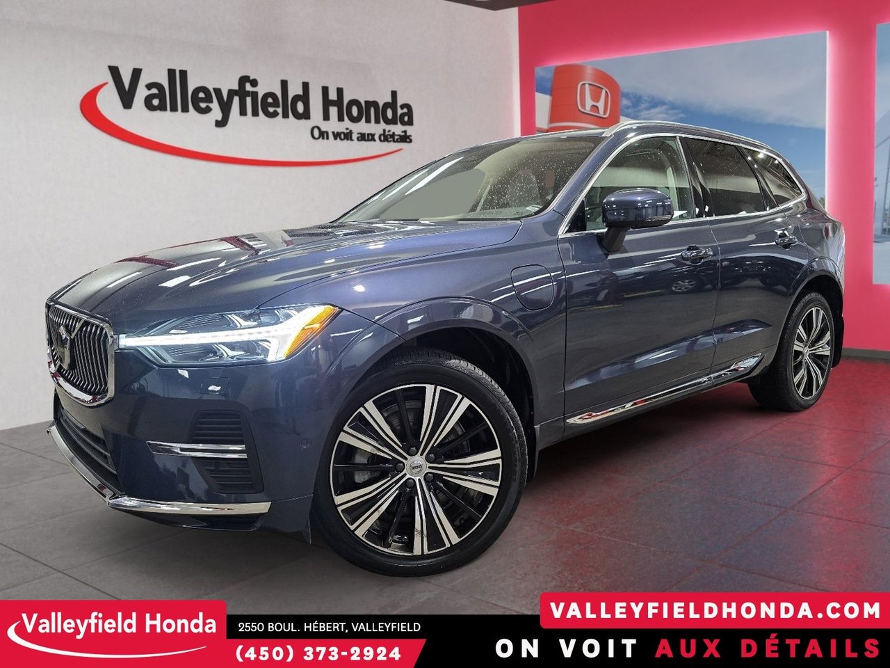 Denim Blue Metallic 2023 Volvo XC60 Recharge T8 Plus Bright Theme eAWD SUV / Crossover All-Wheel Drive Automatic