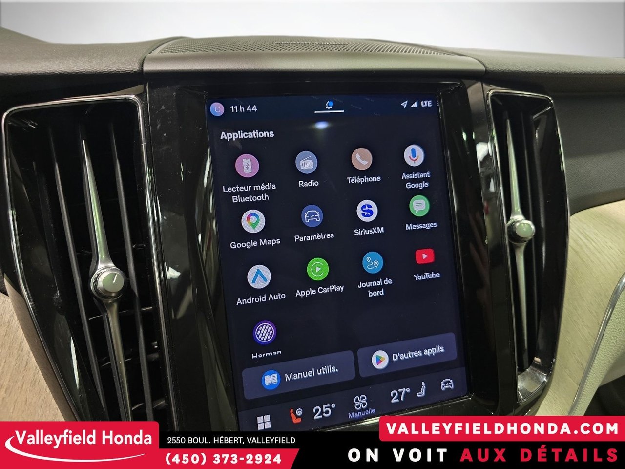 Volvo XC60 Recharge PHEV Plus Bright Theme 2023-30