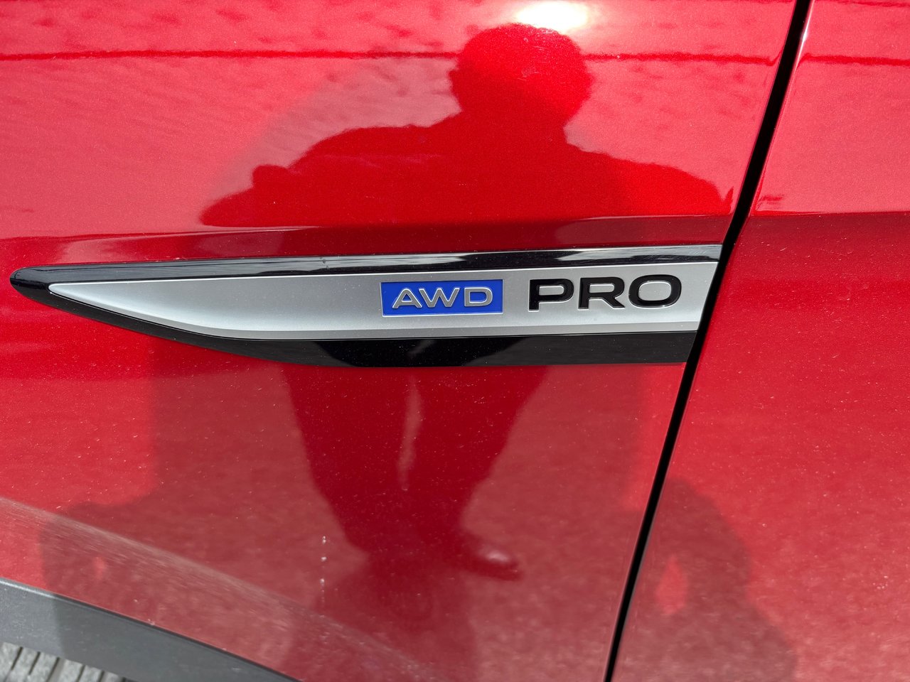 2024 Volkswagen ID.4 Pro AWD No accidents, AWD, Low KM, Heat pump