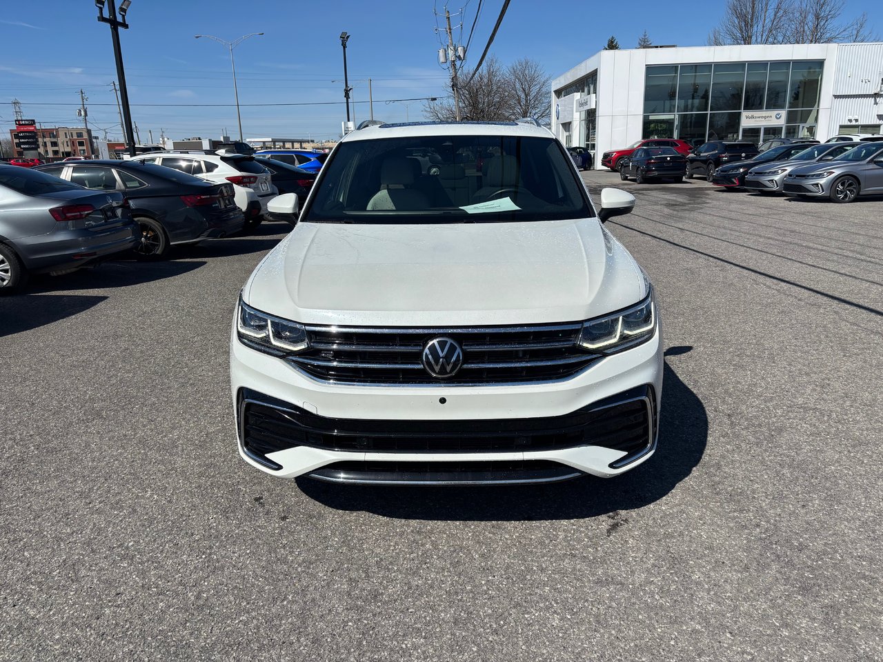 Volkswagen Tiguan Highline R-Line+CUIR+TOIT PANORAMIQUE+NAVIGATION 2023