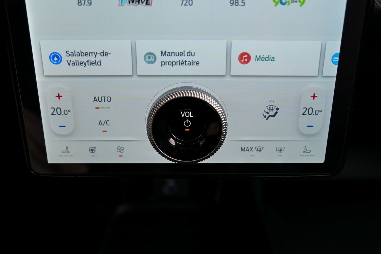 2022 Ford Mustang Mach-E Premium+TOIT PANO+APPLE CONNNECT+ANDROID+GPS *ACCIDENT FREE*