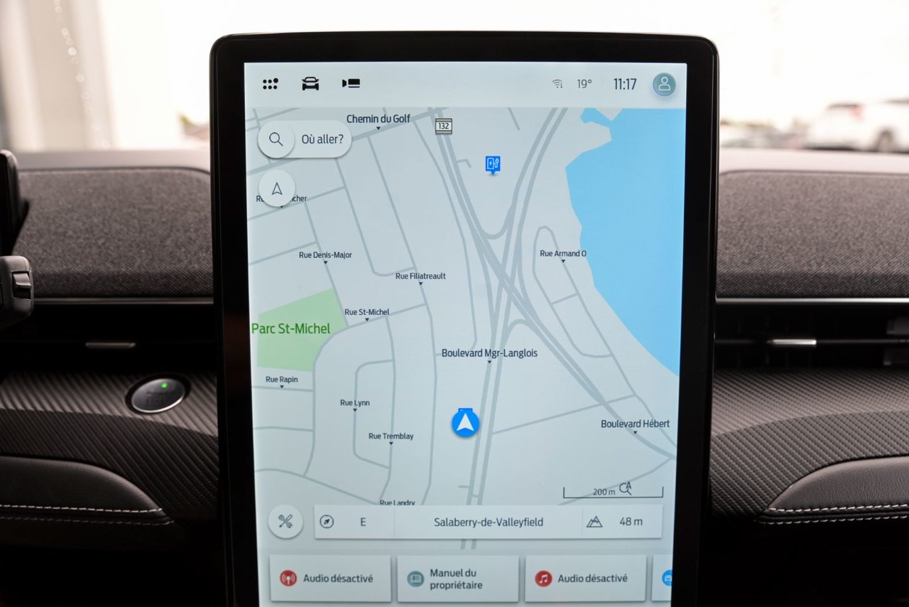 2022 Ford Mustang Mach-E Premium+TOIT PANO+APPLE CONNNECT+ANDROID+GPS *ACCIDENT FREE*