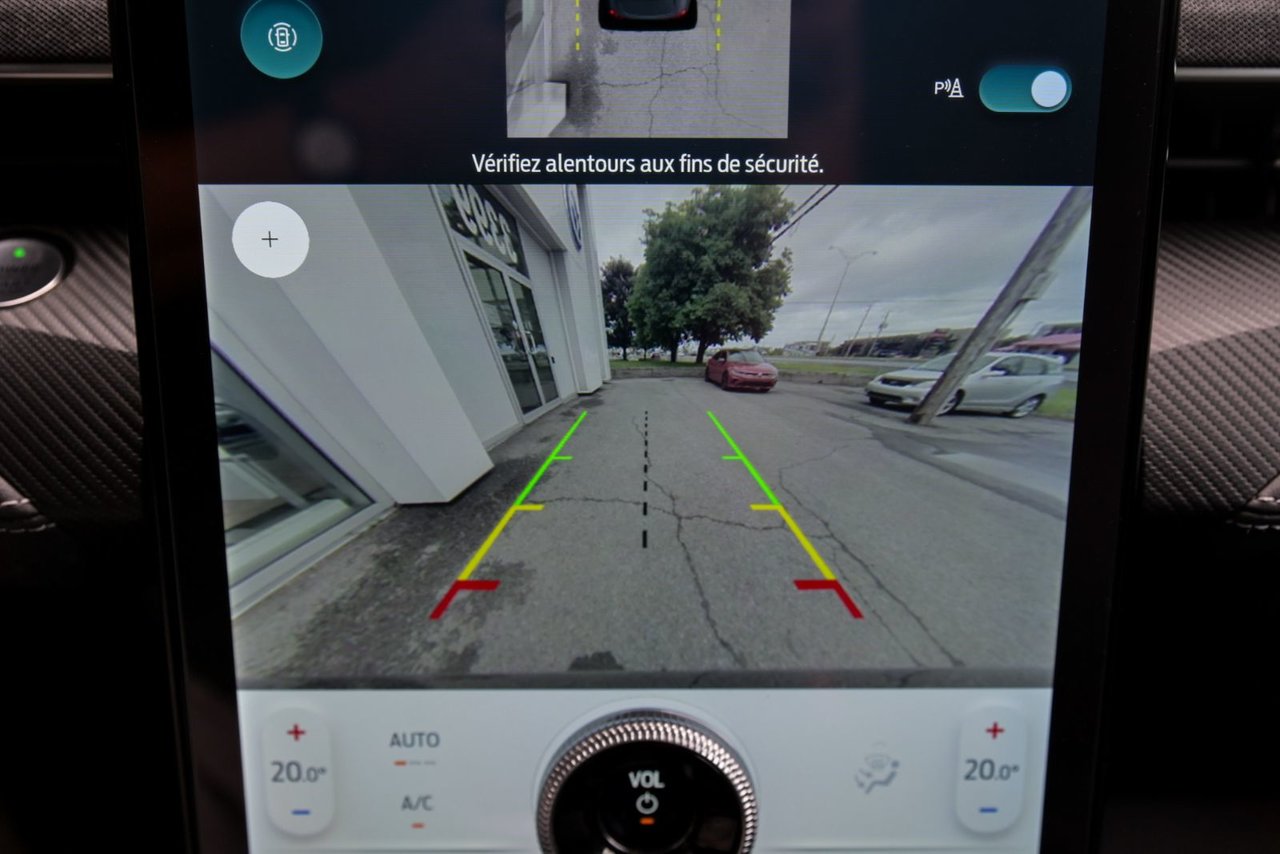 2022 Ford Mustang Mach-E Premium+TOIT PANO+APPLE CONNNECT+ANDROID+GPS *ACCIDENT FREE*