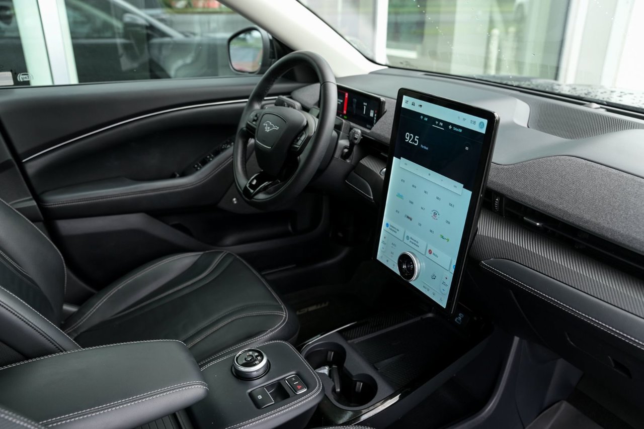 2022 Ford Mustang Mach-E Premium+TOIT PANO+APPLE CONNNECT+ANDROID+GPS *ACCIDENT FREE*