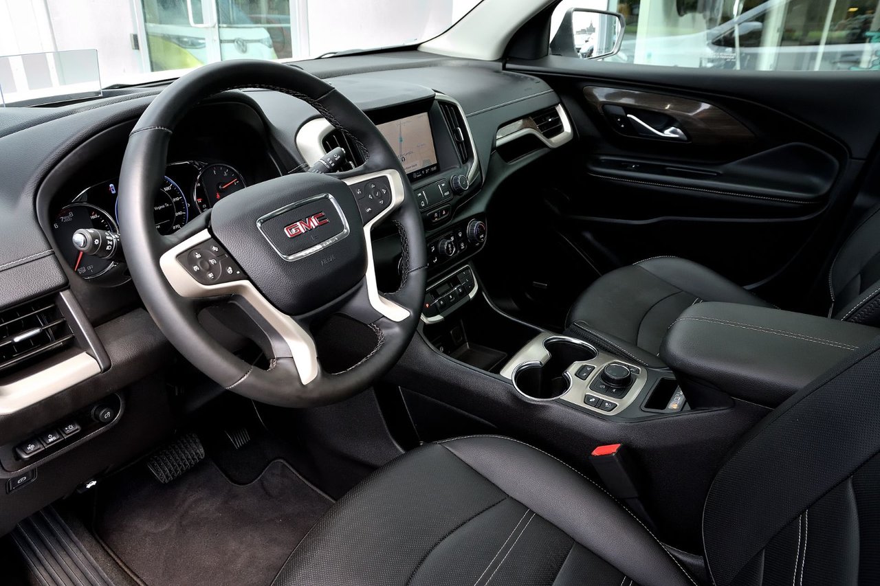 2024 GMC Terrain Denali+TOIT PANO+APPLE CONNECT+CUIR+GPS *ACCIDENT FREE*