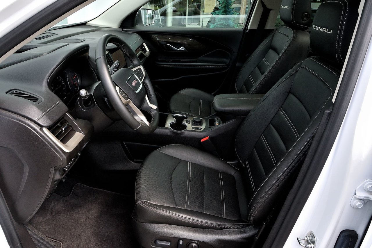 2024 GMC Terrain Denali+TOIT PANO+APPLE CONNECT+CUIR+GPS *ACCIDENT FREE*