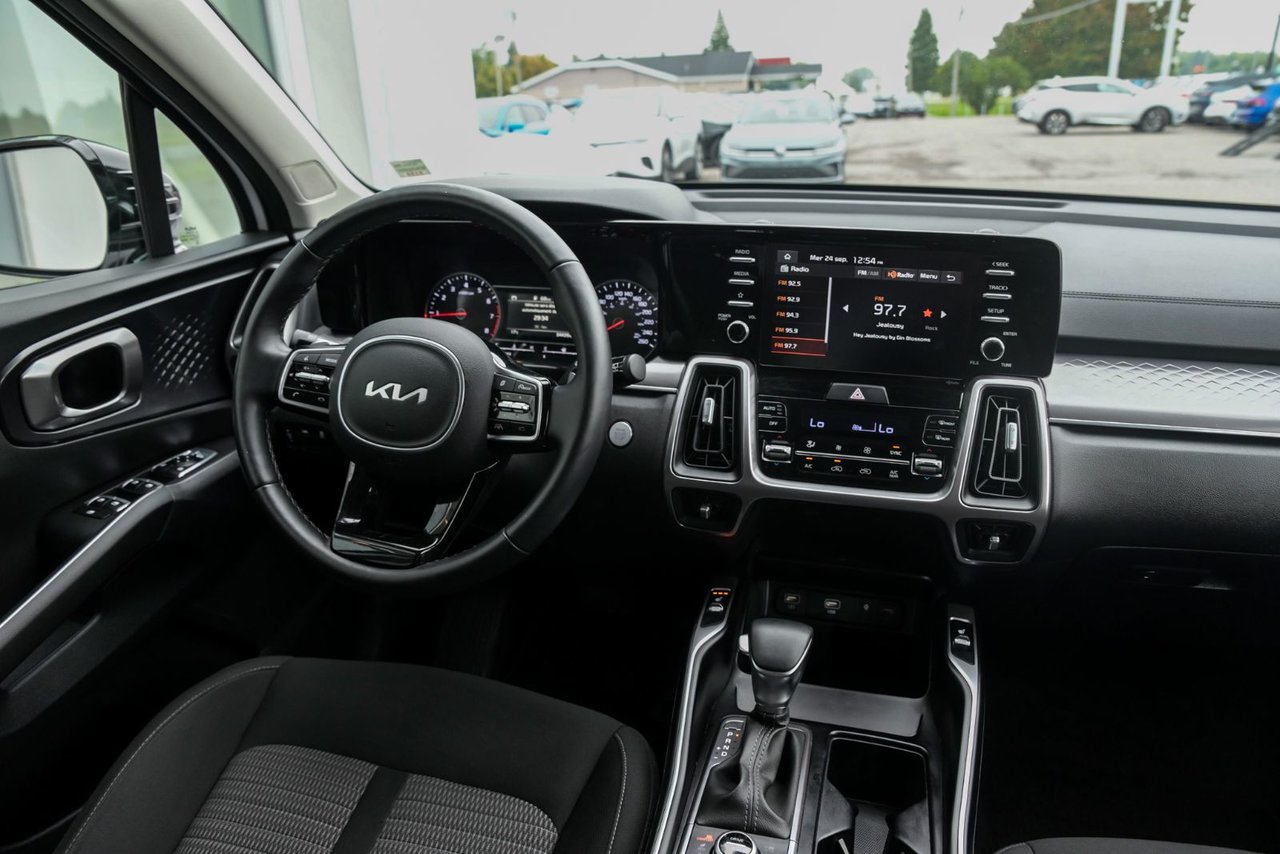 Kia Sorento X-Line+APPLE CONNECT+CAMÉRA DE RECUL 2023 *JAMAIS ACCIDENTÉ*