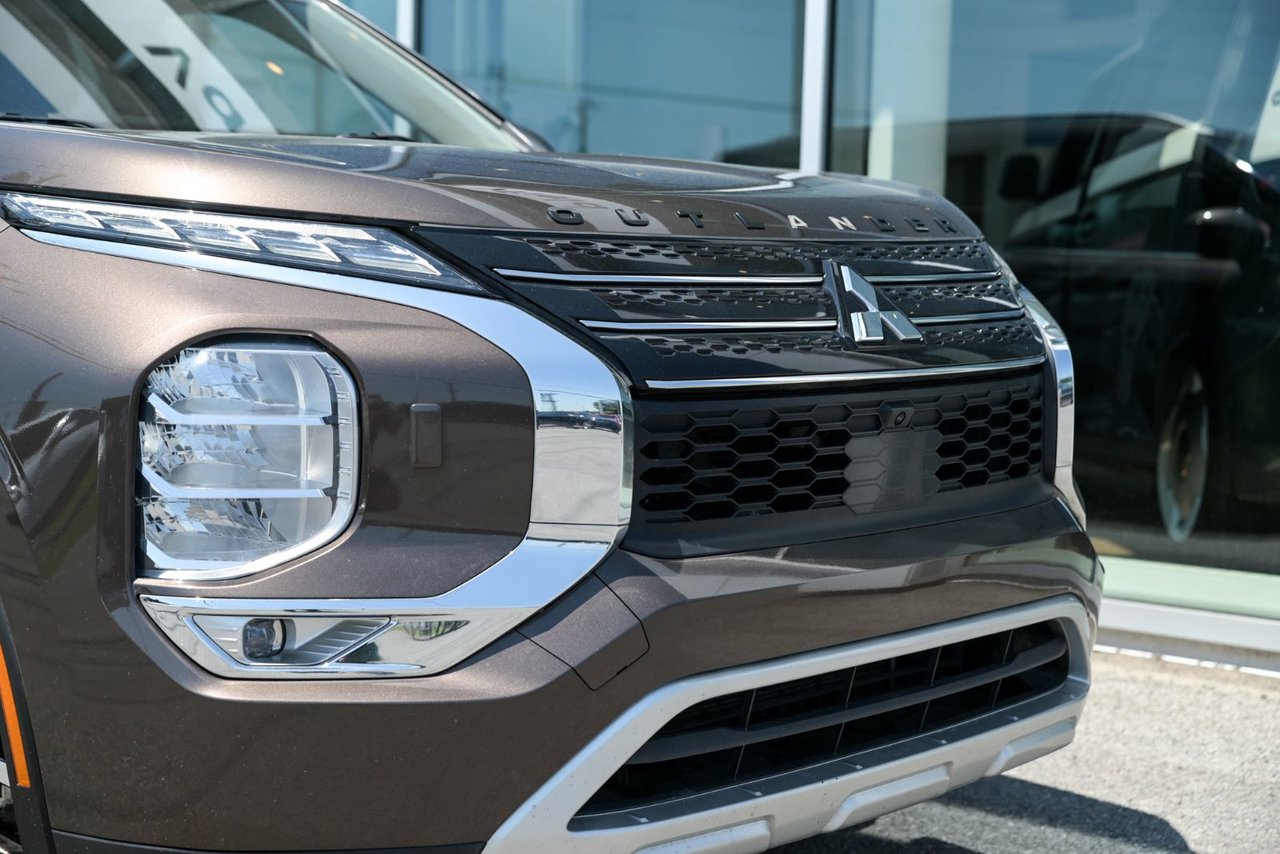 Mitsubishi OUTLANDER PHEV SEL+CUIR+TOIT OUVRANT 2023 AUCUN ACCIDENT AU CARFAX