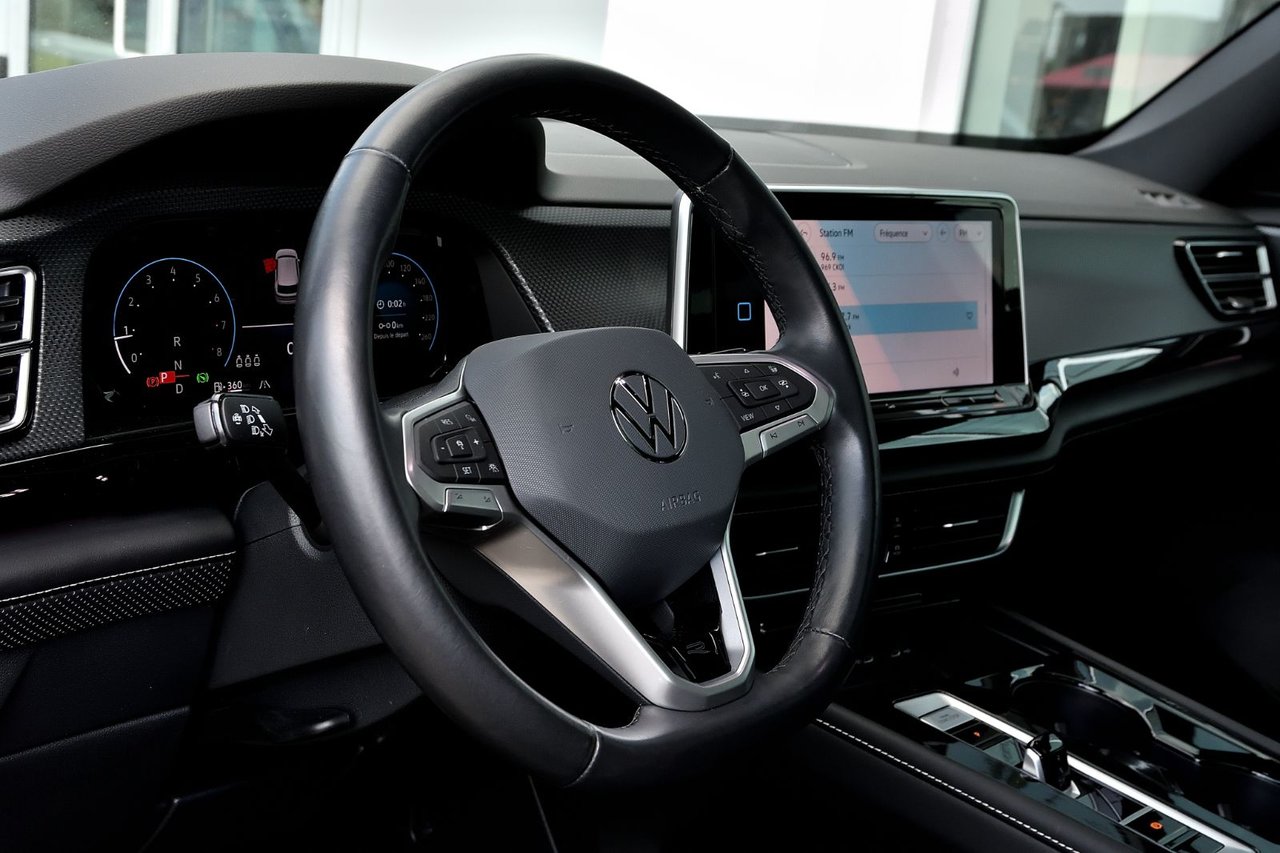Volkswagen Atlas Cross Sport Execline+APPLE CONNECT+TOIT PANO+MAGS 20 POUCES 2024 *JAMAIS ACCIDENTÉ*