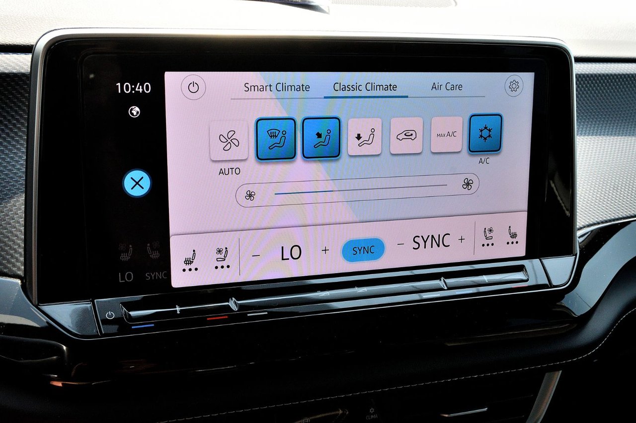 Volkswagen Atlas Cross Sport Execline+APPLE CONNECT+TOIT PANO+MAGS 20 POUCES 2024 *JAMAIS ACCIDENTÉ*