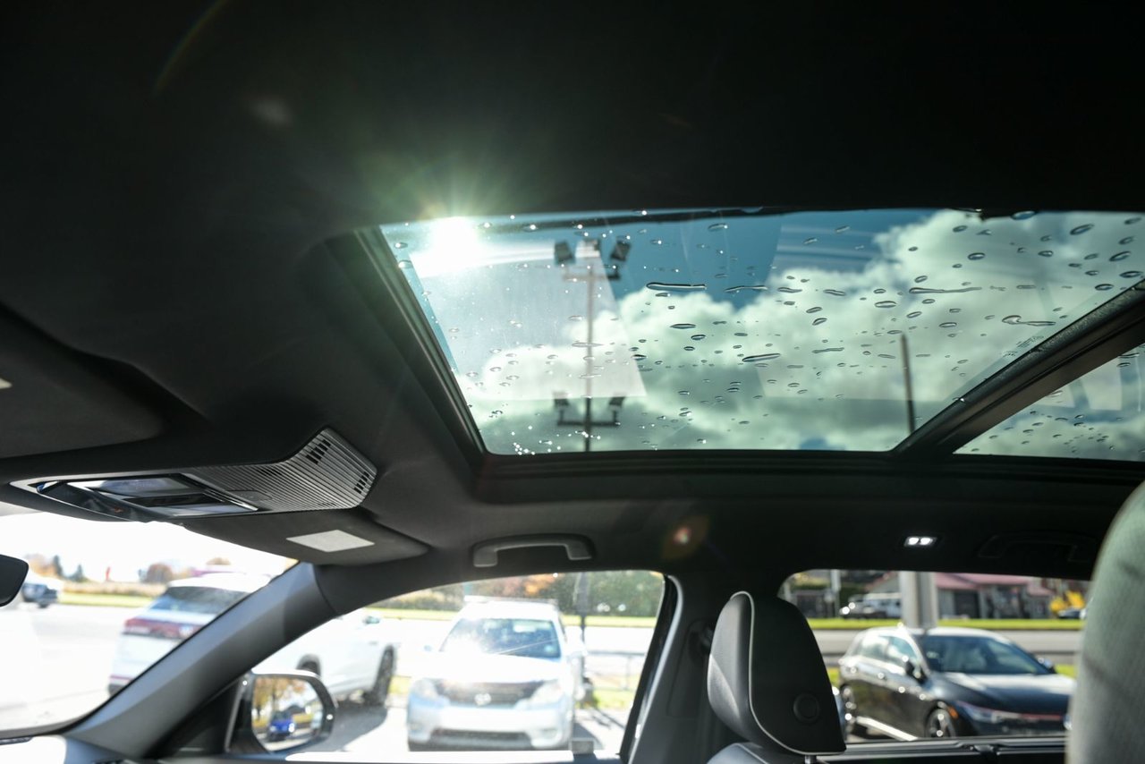 Volkswagen Atlas Cross Sport Execline, CUIR, TOIT PANO, 4MOTION 2025 Tout Equipée/ Aucun Accidents/ UN PROPRIO