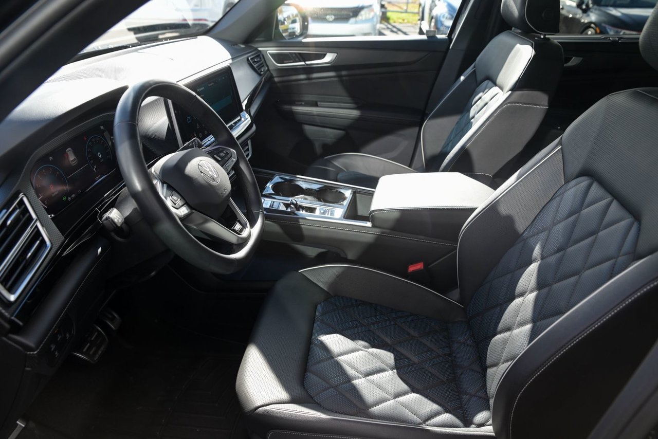 Volkswagen Atlas Cross Sport Execline, CUIR, TOIT PANO, 4MOTION 2025 Tout Equipée/ Aucun Accidents/ UN PROPRIO