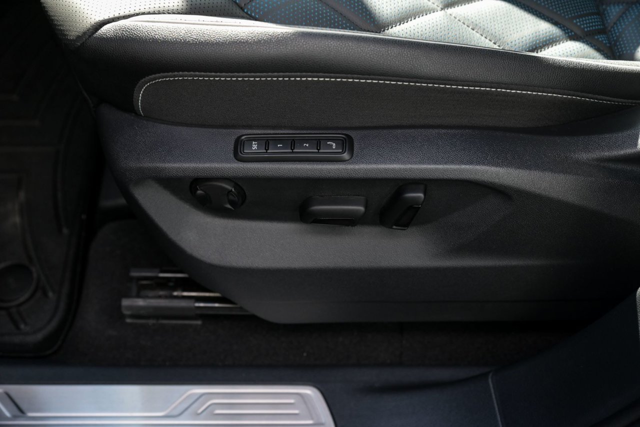 Volkswagen Atlas Cross Sport Execline, CUIR, TOIT PANO, 4MOTION 2025 Tout Equipée/ Aucun Accidents/ UN PROPRIO