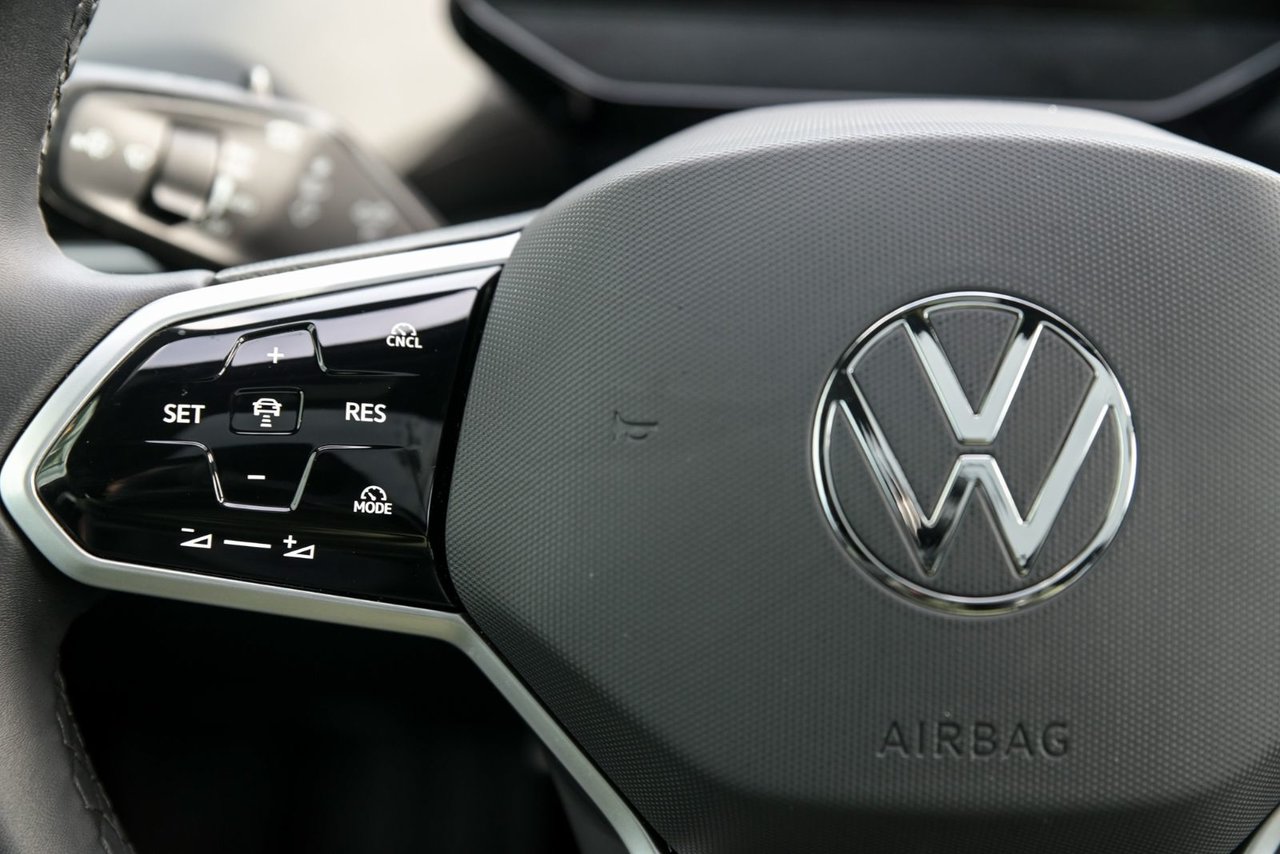 Volkswagen ID.4 Pro S+AWD+CAMERA 360+THERMOPOMPE+TOIT PANORAMIQUE 2025 *JAMAIS ACCIDENTÉ*