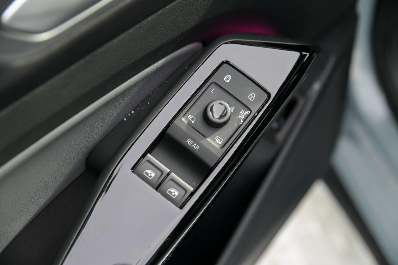 Volkswagen ID.4 Pro S+AWD+CAMERA 360+THERMOPOMPE+TOIT PANORAMIQUE 2025 *JAMAIS ACCIDENTÉ*