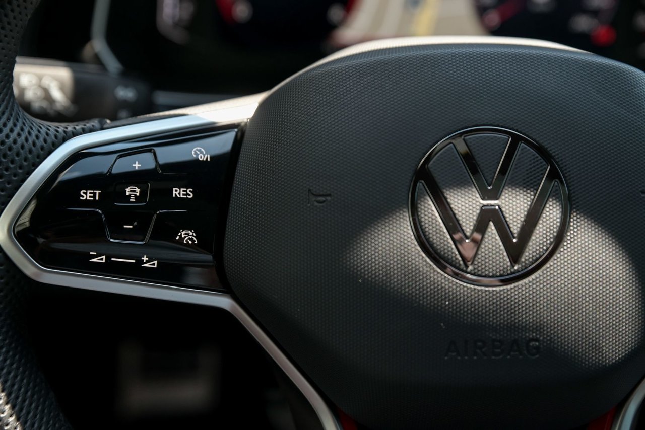 2024 Volkswagen Jetta GLI CUIR+TOIT+MAGS+APPLE CAR PLAY+ ANDROID AUTO+TOIT *ACCIDENT FREE*