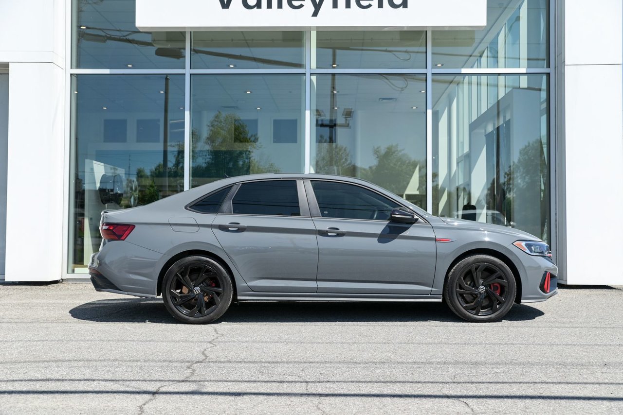 2024 Volkswagen Jetta GLI CUIR+TOIT+MAGS+APPLE CAR PLAY+ ANDROID AUTO+TOIT *ACCIDENT FREE*
