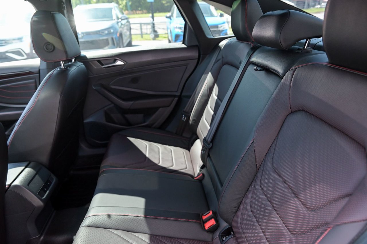 2024 Volkswagen Jetta GLI CUIR+TOIT+MAGS+APPLE CAR PLAY+ ANDROID AUTO+TOIT *ACCIDENT FREE*