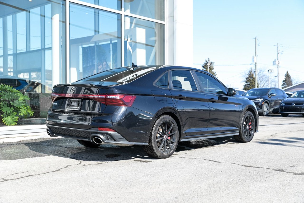 Volkswagen Jetta GLI AUTOBAHN+ENSEMBLE NOIR+DSG+BEATS AUDIO 2025 JAMAIS ACCIDENTÉ!