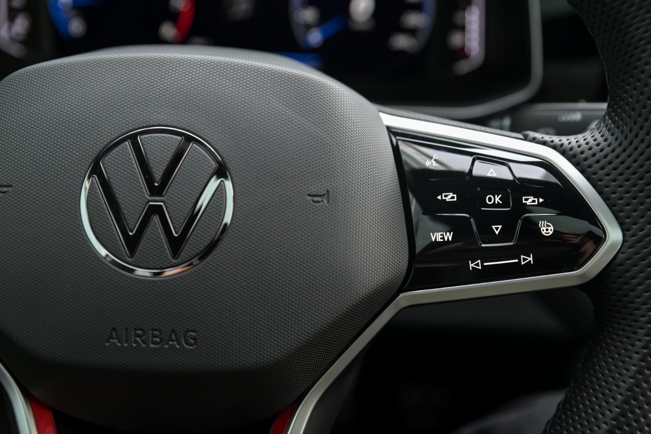 2025 Volkswagen Jetta GLI Autobahn+CAMÉRA DE RECUL+APPLE CONNECT+CUIR+TOIT *ACCIDENT FREE*