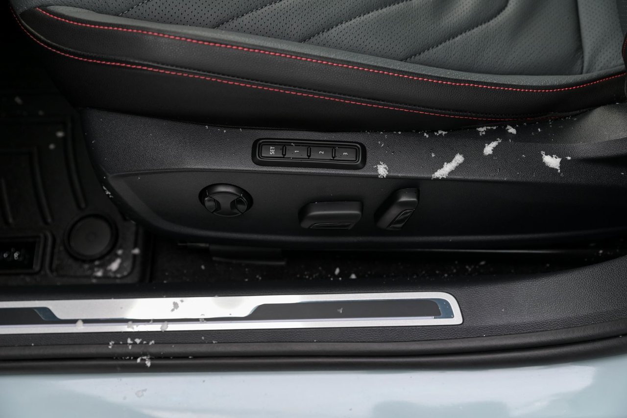 2025 Volkswagen Jetta GLI Autobahn+CAMÉRA DE RECUL+APPLE CONNECT+CUIR+TOIT *ACCIDENT FREE*