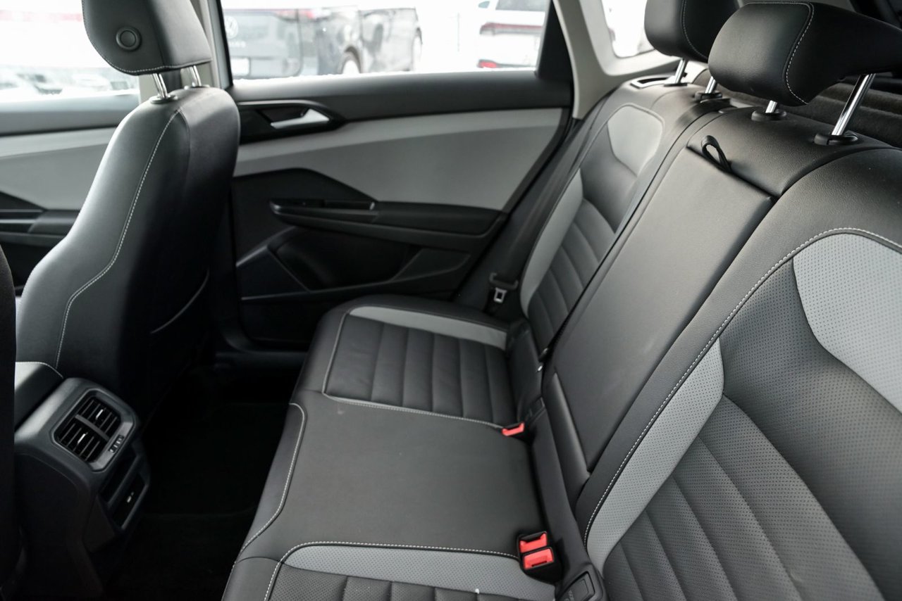 Volkswagen Taos Highline+CUIR+TOIT PANO+APPLE CONNECT+CAM DE RECUL 2022 *JAMAIS ACCIDENTÉ*