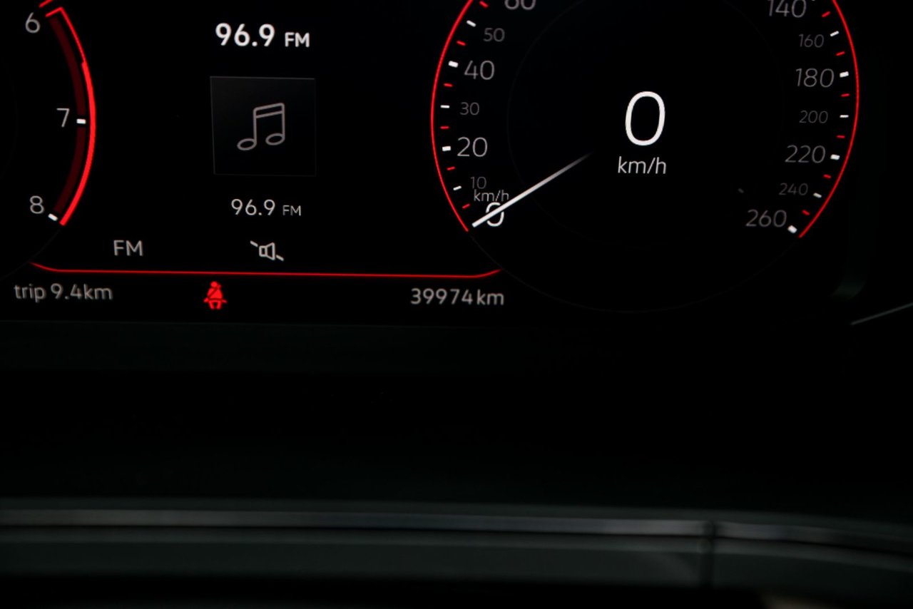 Volkswagen Taos Highline/ 4MOTION, CUIR,TOIT PANO,CARPLAY 2023 AUCUN ACCIDENT, TOUT EQUIPÉ