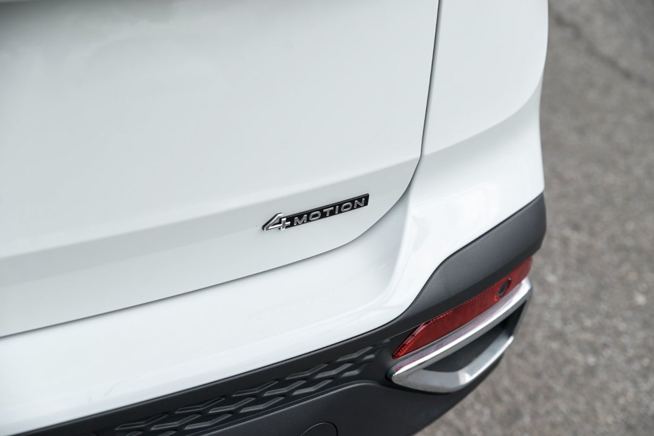 Volkswagen Taos Highline/ 4MOTION, CUIR,TOIT PANO,CARPLAY 2023 AUCUN ACCIDENT, TOUT EQUIPÉ