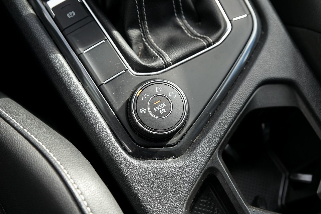 Volkswagen Tiguan Comfortline,4MOTION,CARPLAY, TOIT PANO 2022 AUCUN ACCIDENT, UN PROPRIO