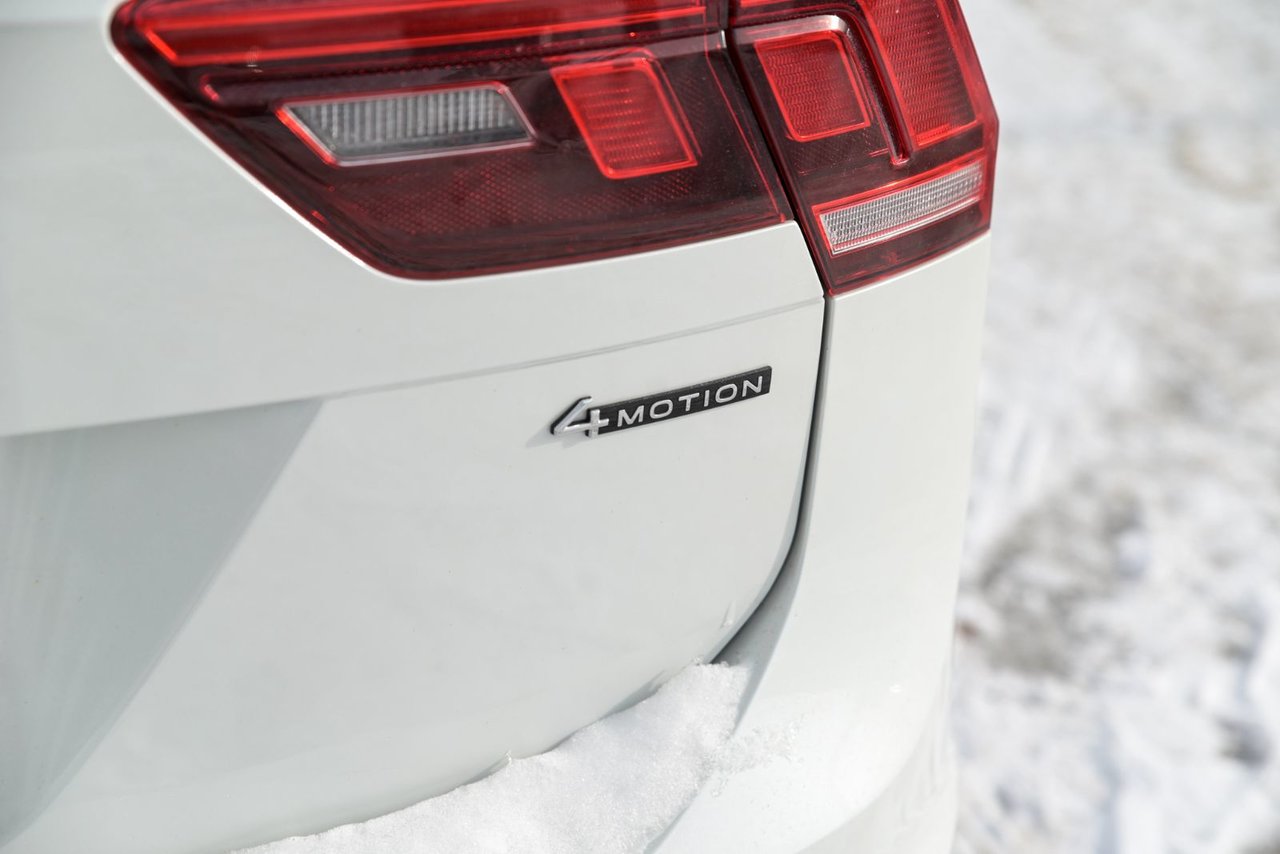 2022 Volkswagen Tiguan Highline R-Line+CUIR+TOIT PANO+APPLE CONNECT *ACCIDENT FREE*