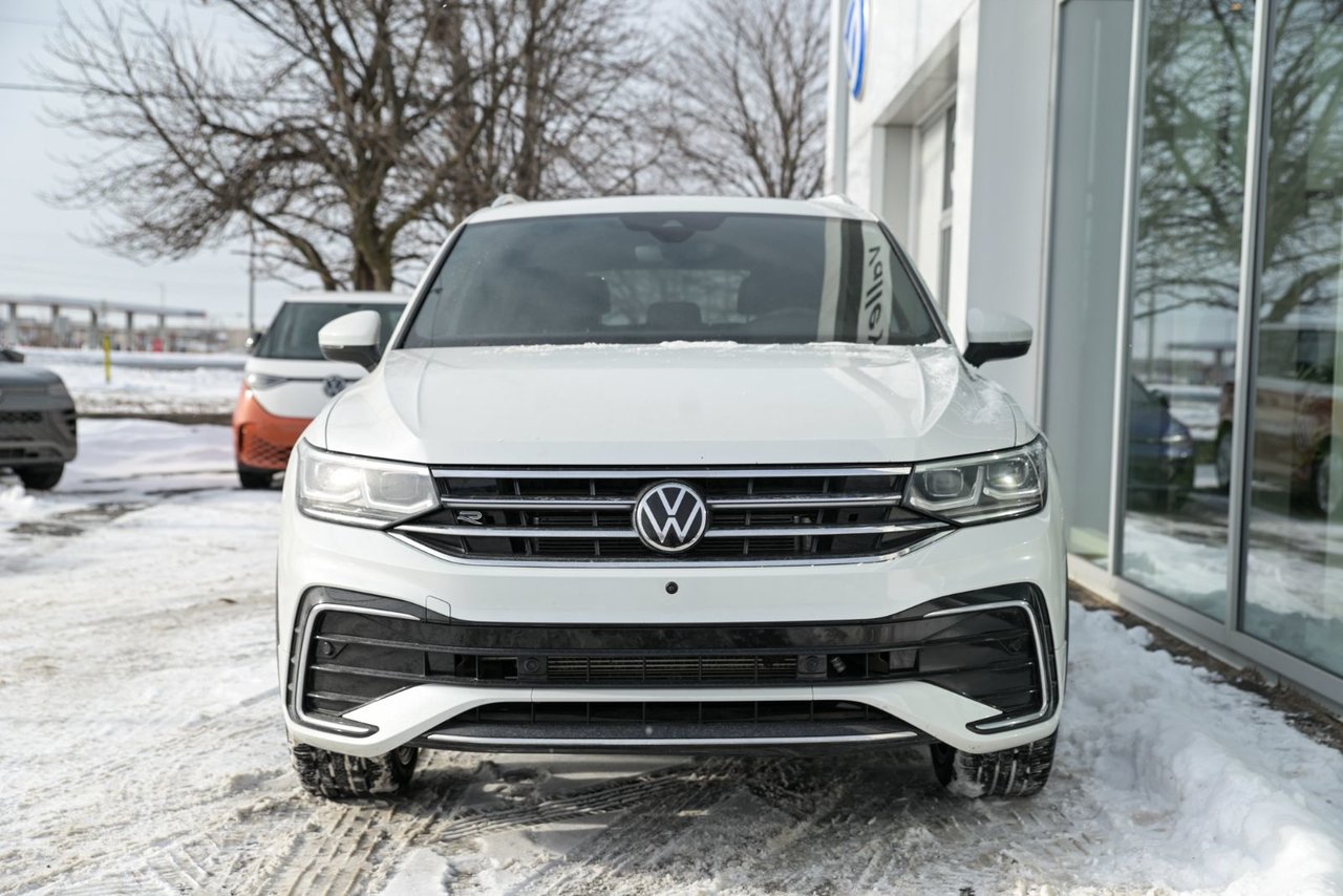 2022 Volkswagen Tiguan Highline R-Line+CUIR+TOIT PANO+APPLE CONNECT *ACCIDENT FREE*