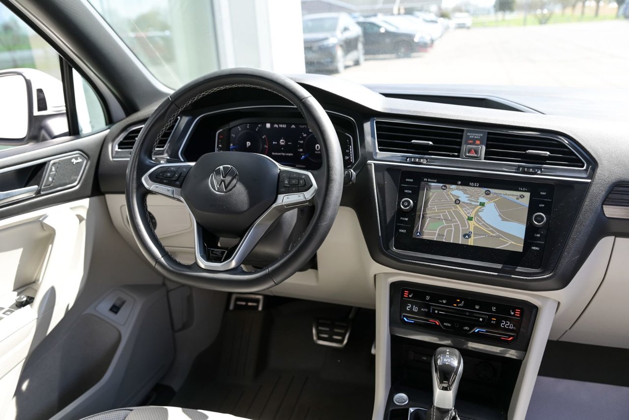 Volkswagen Tiguan Highline R-Line+CUIR+TOIT PANORAMIQUE+NAVIGATION 2023
