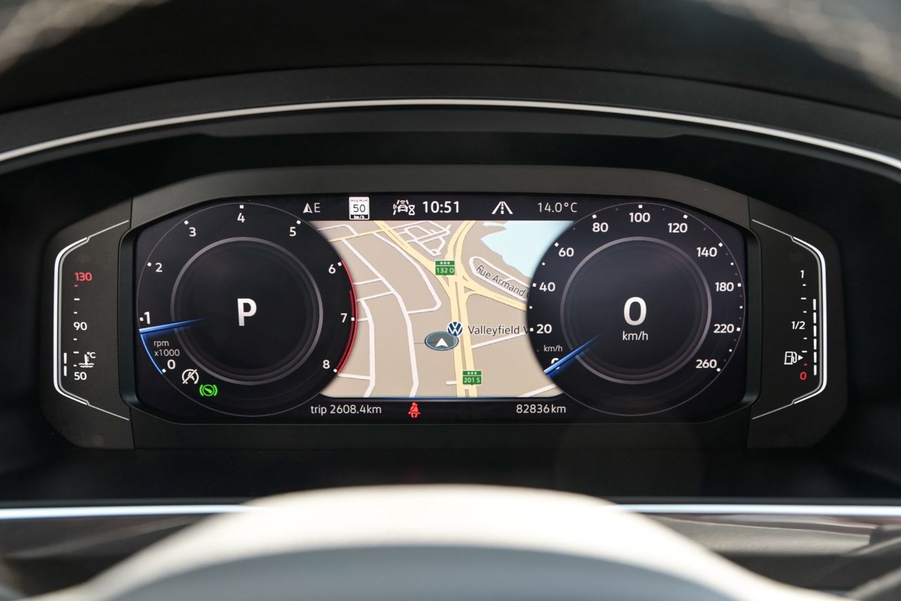 Volkswagen Tiguan Highline R-Line+CUIR+TOIT PANORAMIQUE+NAVIGATION 2023