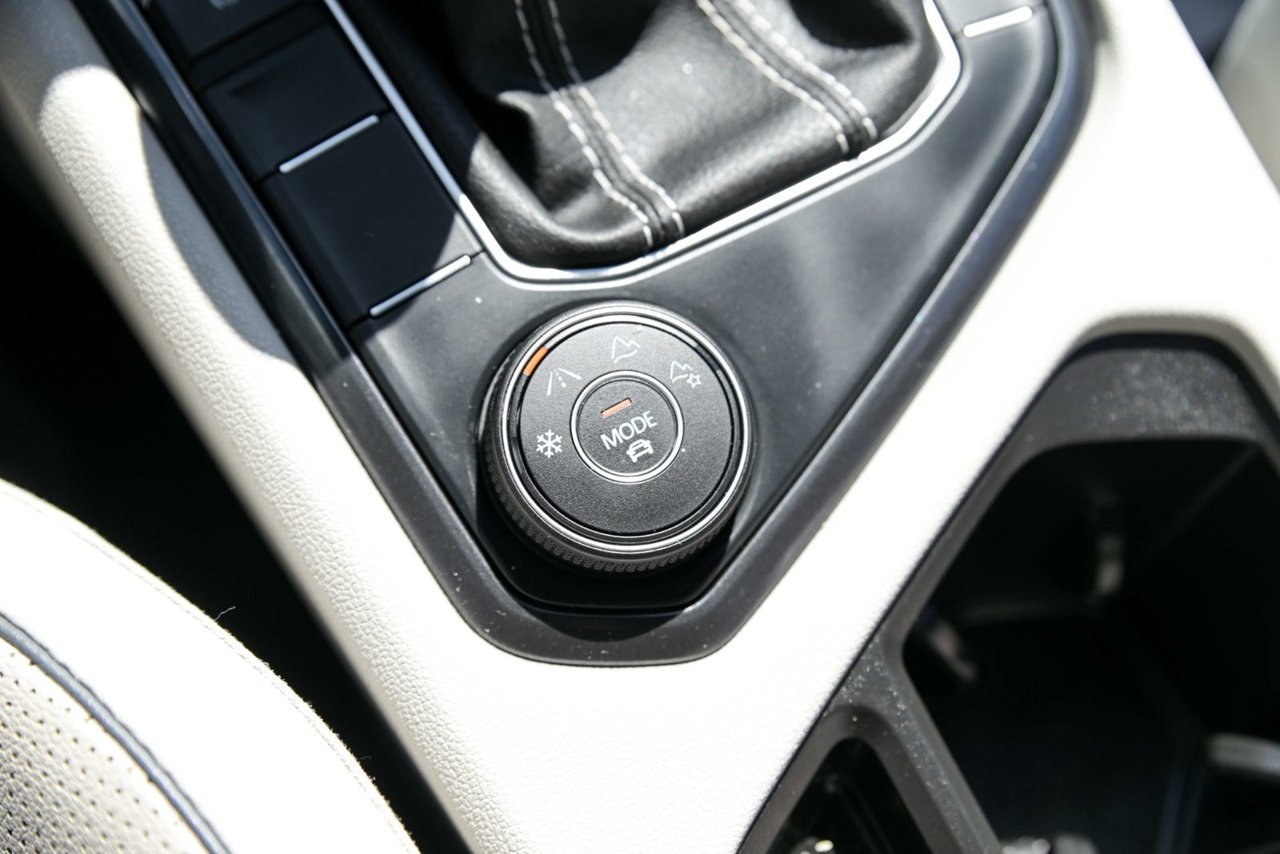 Volkswagen Tiguan Highline R-Line+CUIR+TOIT PANORAMIQUE+NAVIGATION 2023
