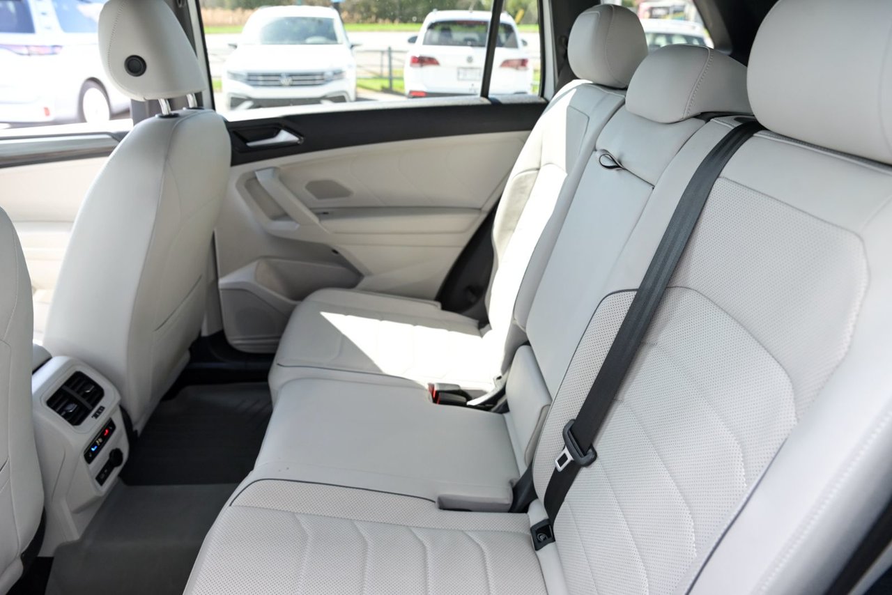 Volkswagen Tiguan Highline R-Line+CUIR+TOIT PANORAMIQUE+NAVIGATION 2023