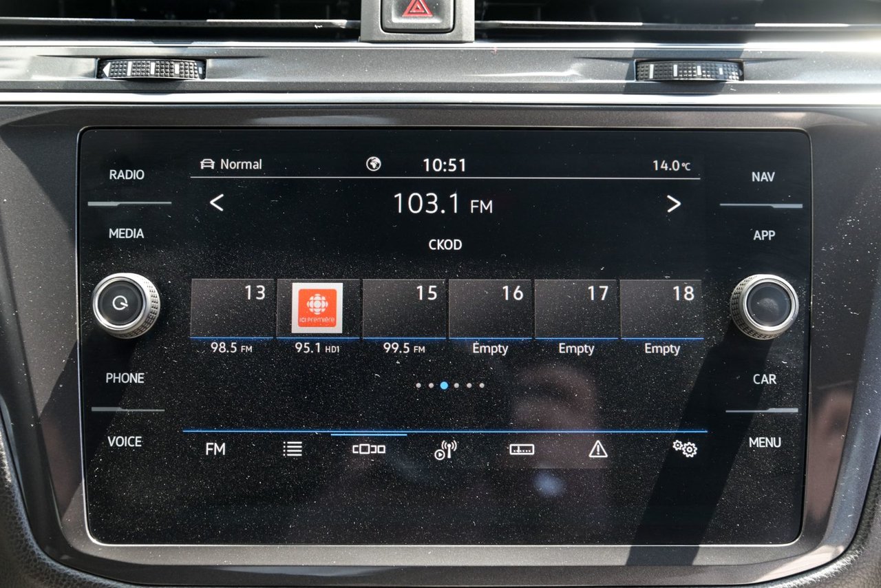 Volkswagen Tiguan Highline R-Line+CUIR+TOIT PANORAMIQUE+NAVIGATION 2023