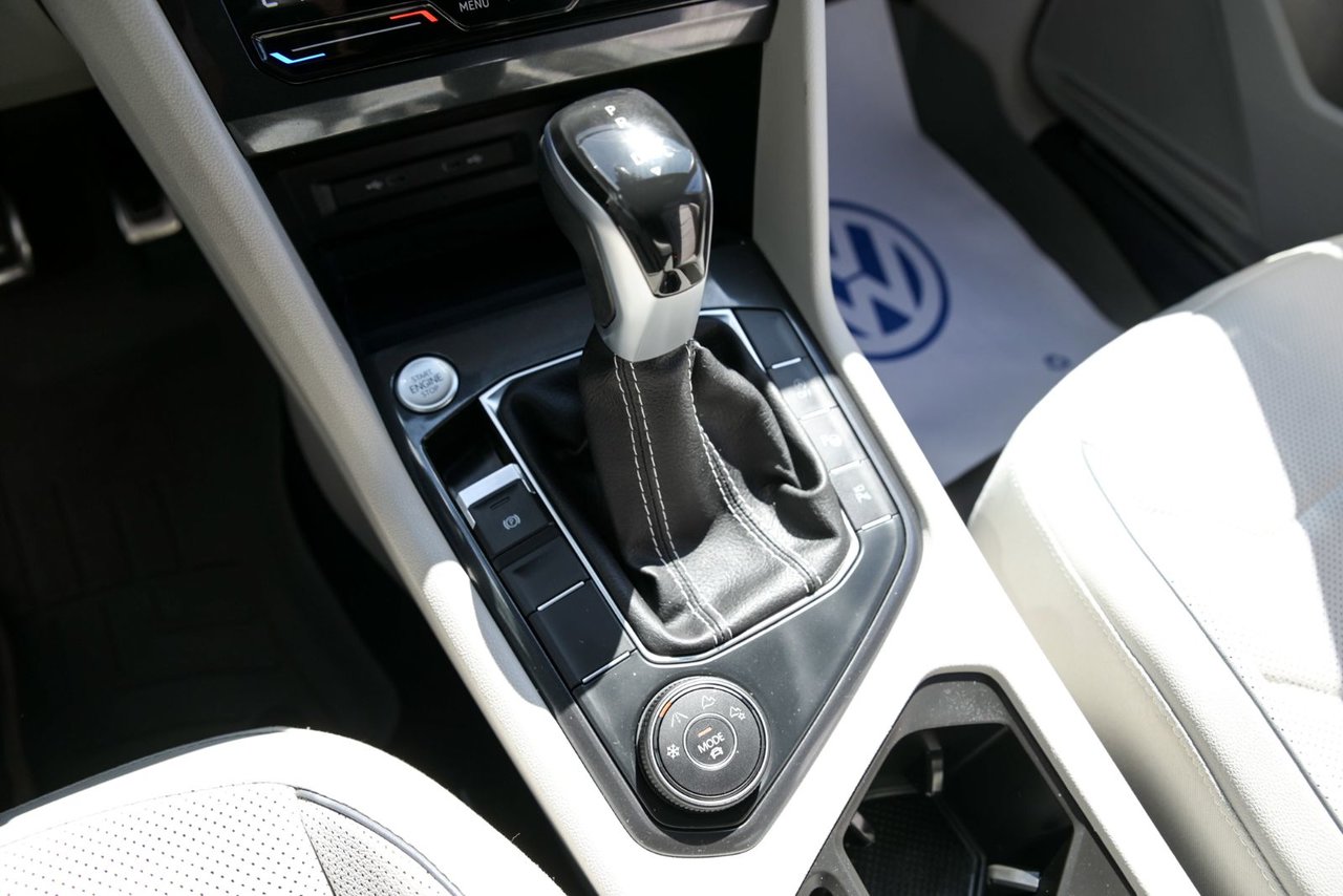 Volkswagen Tiguan Highline R-Line+CUIR+TOIT PANORAMIQUE+NAVIGATION 2023