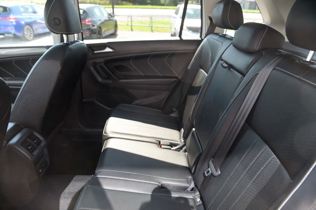 2023 Volkswagen Tiguan Comfortline+TOIT PANO+CUIR+APPLE CONNECT *ACCIDENT FREE*