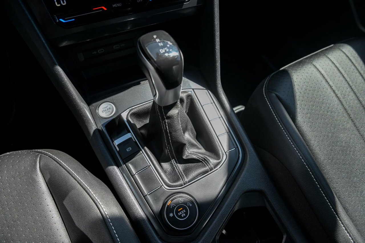 2023 Volkswagen Tiguan Comfortline+TOIT PANO+CUIR+APPLE CONNECT *ACCIDENT FREE*