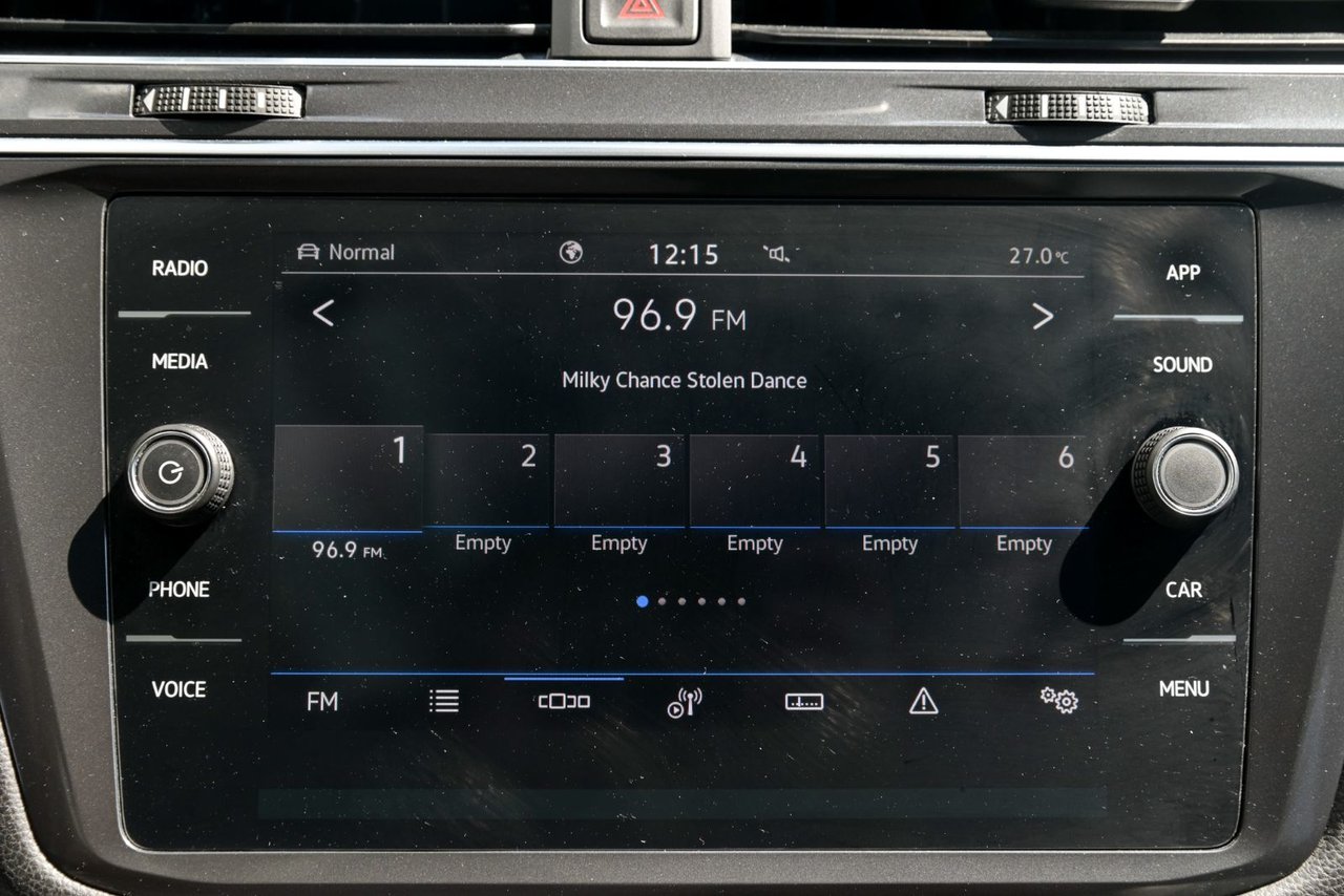 2023 Volkswagen Tiguan Comfortline+TOIT PANO+CUIR+APPLE CONNECT *ACCIDENT FREE*