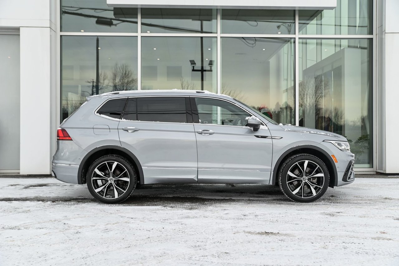 Volkswagen Tiguan Highline R-Line+CUIR+TOIT+APPLE CONNECT 2023 AUCUN ACCIDENT, UN PROPRIO