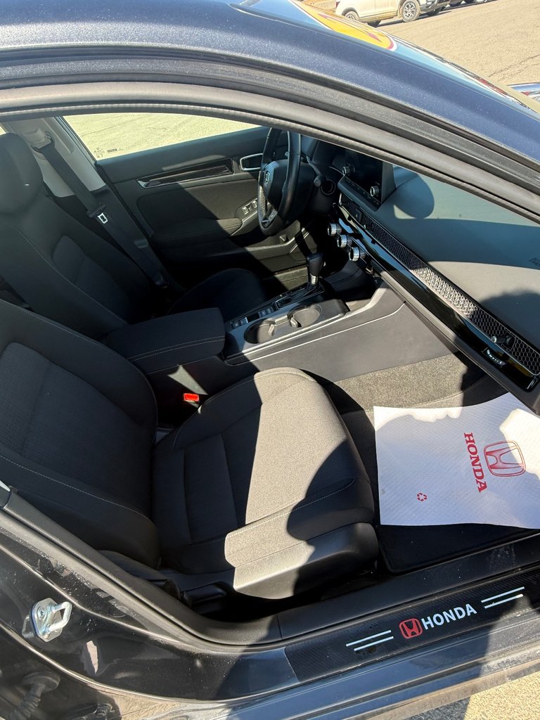 2023 Honda Civic Sedan EX-B-12