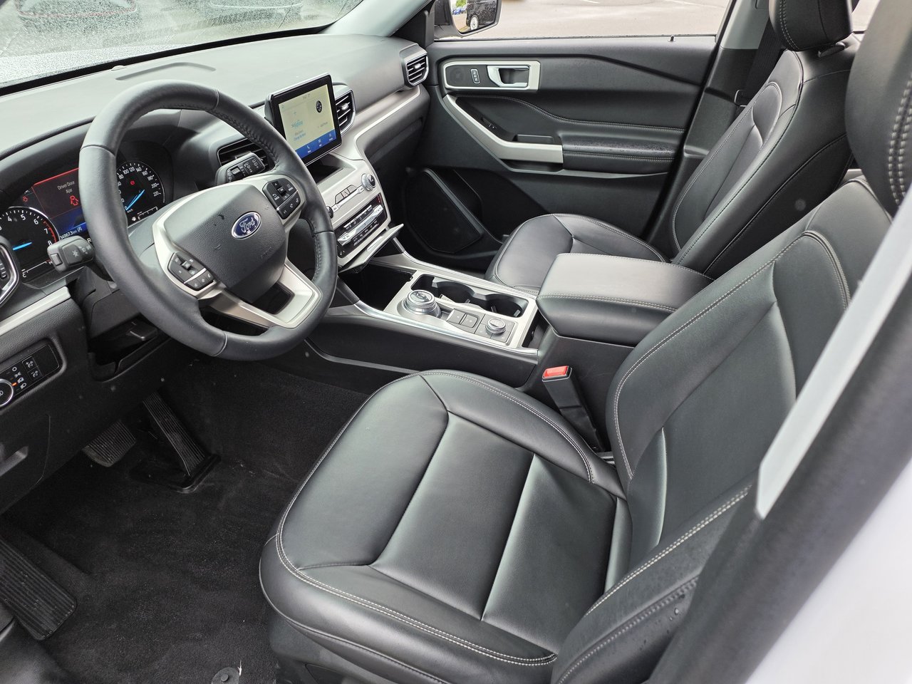 Ford Explorer XLT 2024