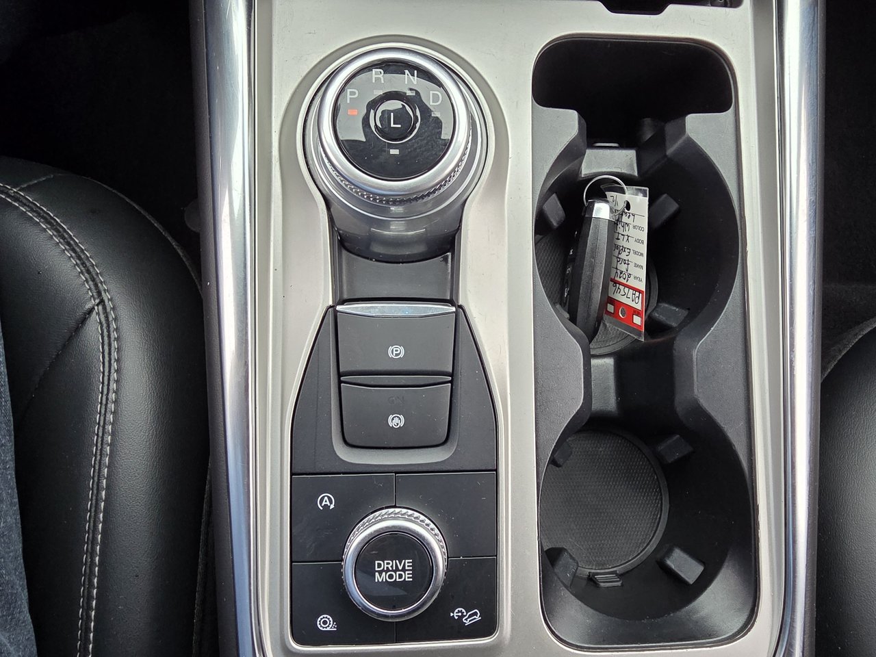 Ford Explorer XLT 2024