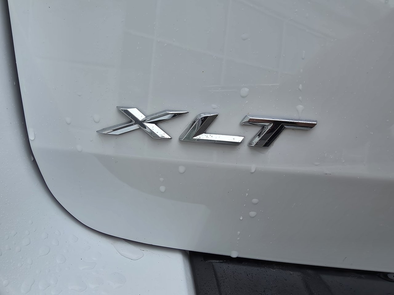 Ford Explorer XLT 2024