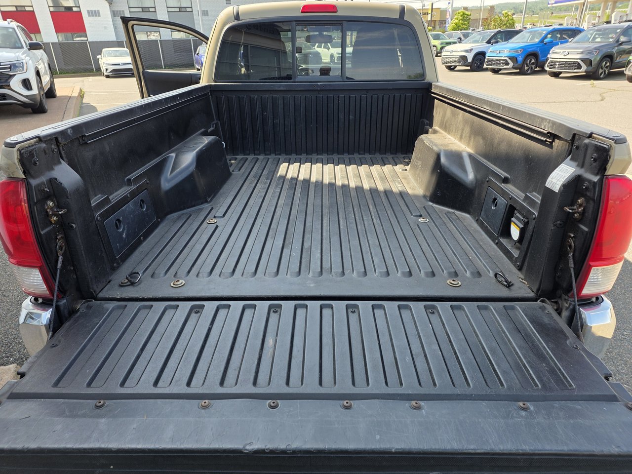 Toyota Tacoma SR5 2016