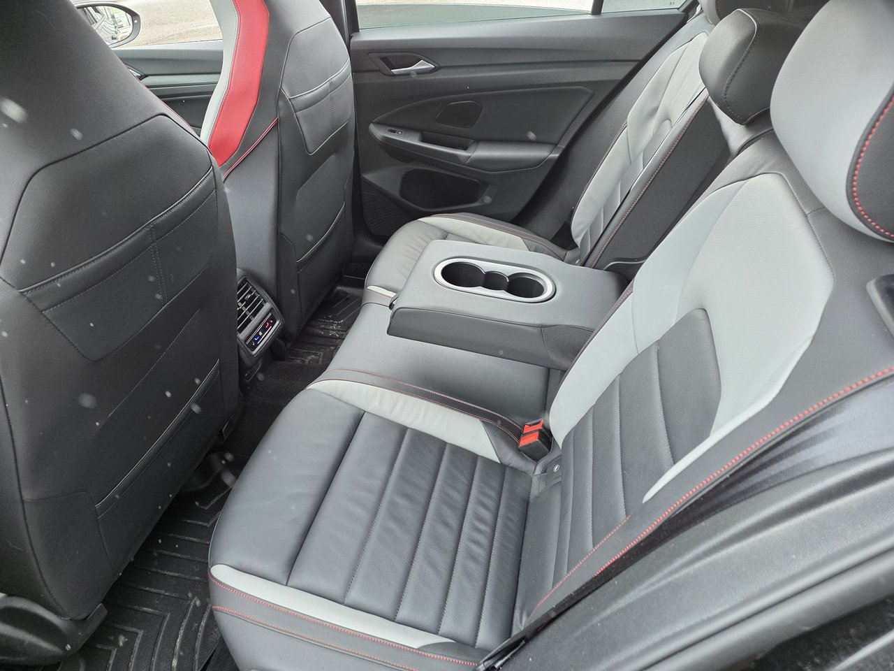 2023 Volkswagen Golf GTI PERFORMANCE