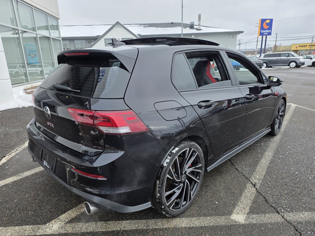 2023 Volkswagen Golf GTI PERFORMANCE