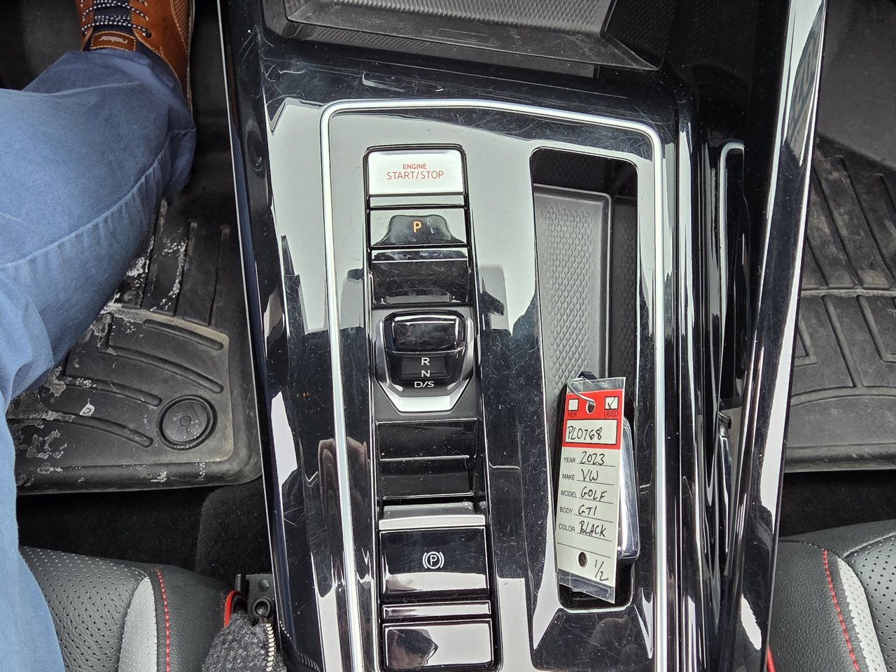 2023 Volkswagen Golf GTI PERFORMANCE