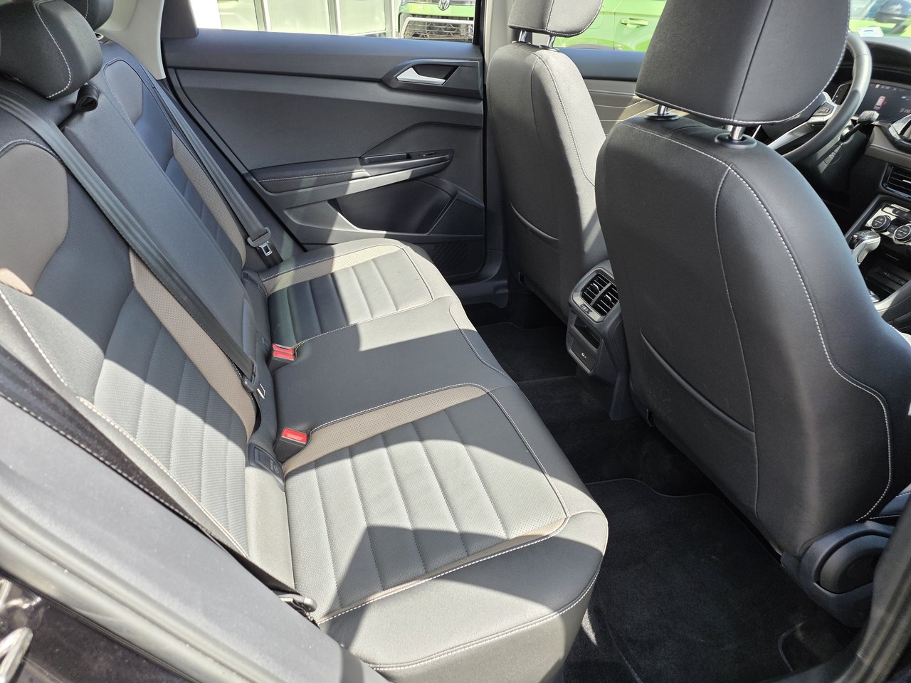 Volkswagen Taos HIGHLINE 2024